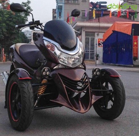 Lạ lẫm Honda PCX độ 3 bánh kiểu Can-Am ở Hà Nội ảnh 4