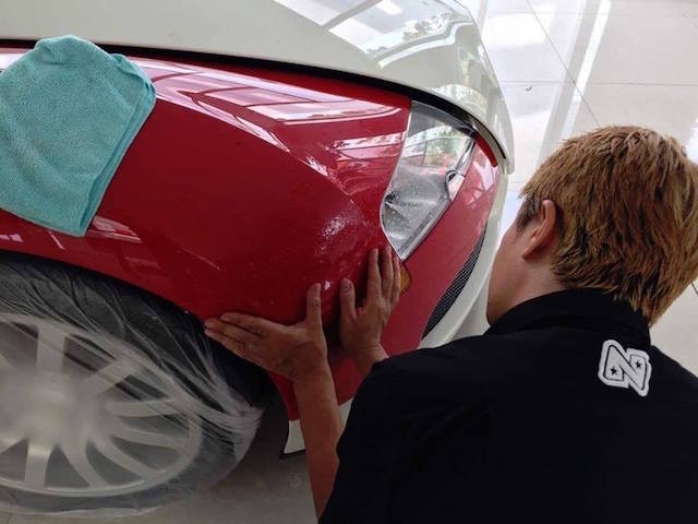 Chuyên gia Nhật “tút” lại Bugatti Veyron của Minh “nhựa” trước khi bán ảnh 2