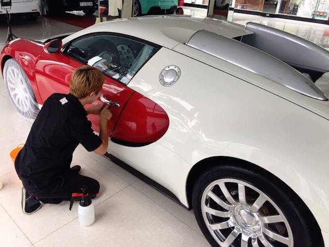 Chuyên gia Nhật “tút” lại Bugatti Veyron của Minh “nhựa” trước khi bán ảnh 1