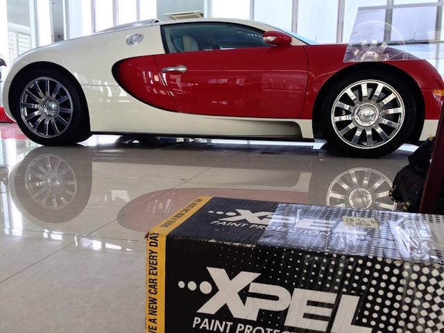Chuyên gia Nhật “tút” lại Bugatti Veyron của Minh “nhựa” trước khi bán ảnh 4