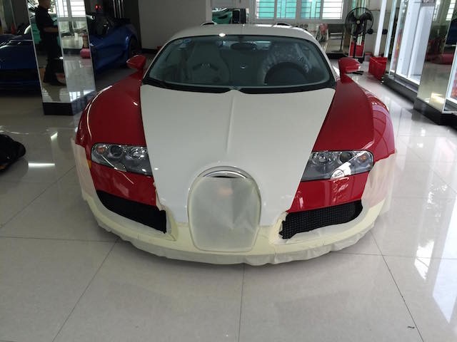 Chuyên gia Nhật “tút” lại Bugatti Veyron của Minh “nhựa” trước khi bán ảnh 6