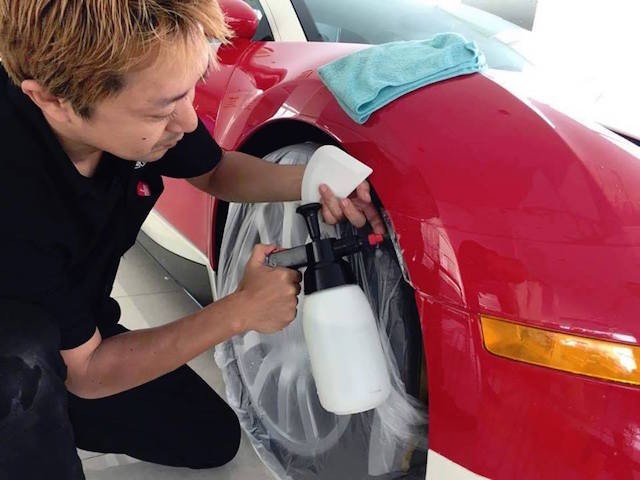 Chuyên gia Nhật “tút” lại Bugatti Veyron của Minh “nhựa” trước khi bán ảnh 5