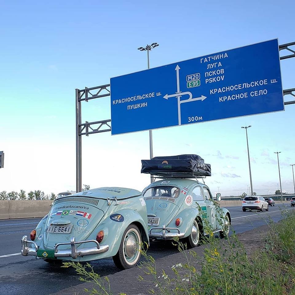Cổ động viên Brazil lái xe “con bọ” vòng quanh nước Nga cổ động World Cup ảnh 5