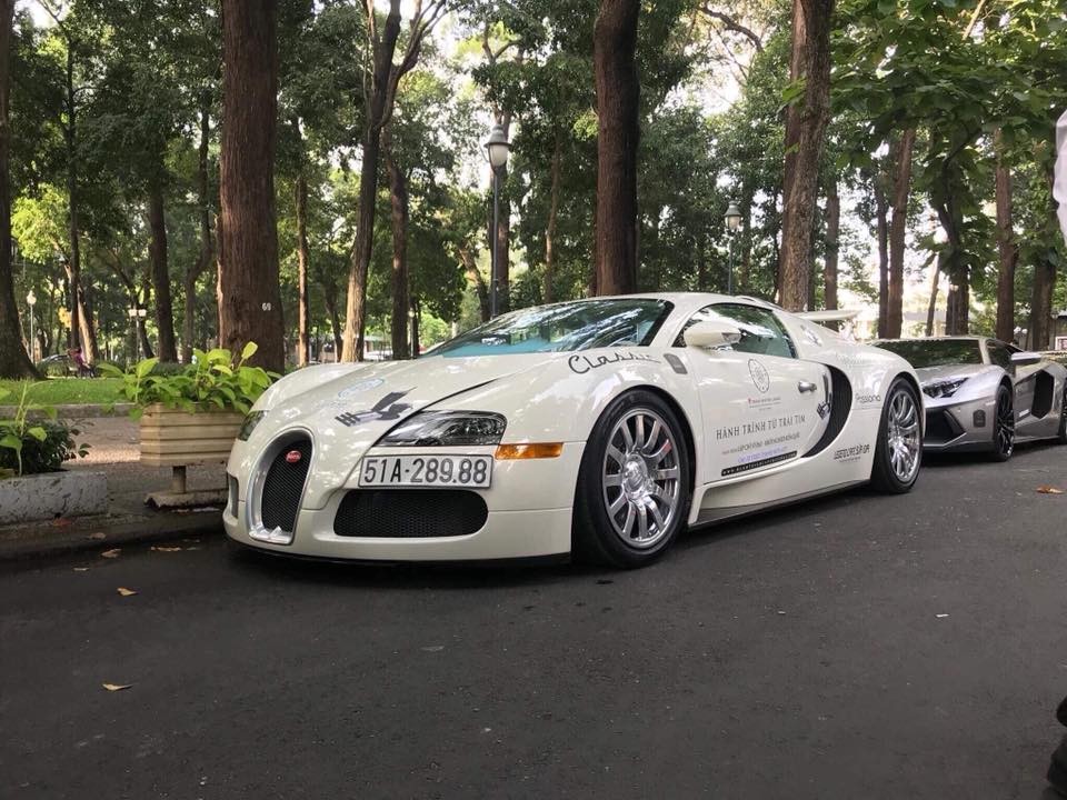Bugatti Veyron độc nhất Việt Nam ra sao sau khi về tay ông chủ cafe Trung Nguyên? ảnh 7
