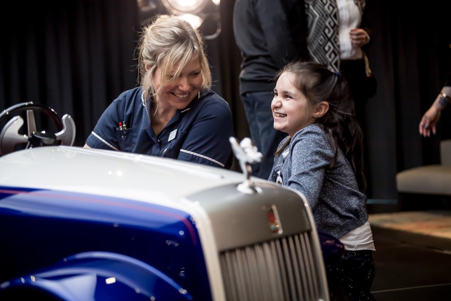 Sau 1 năm phục vụ hết công suất, chiếc Rolls-Royce cho trẻ em vẫn chạy tốt ảnh 5