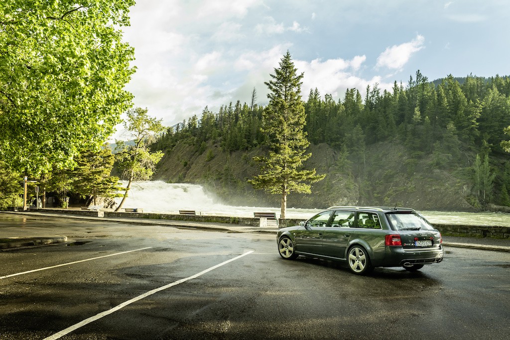 20 năm qua, Audi đã đặt ra quy chuẩn “siêu xe hàng ngày” với RS 6 như thế nào? ảnh 6
