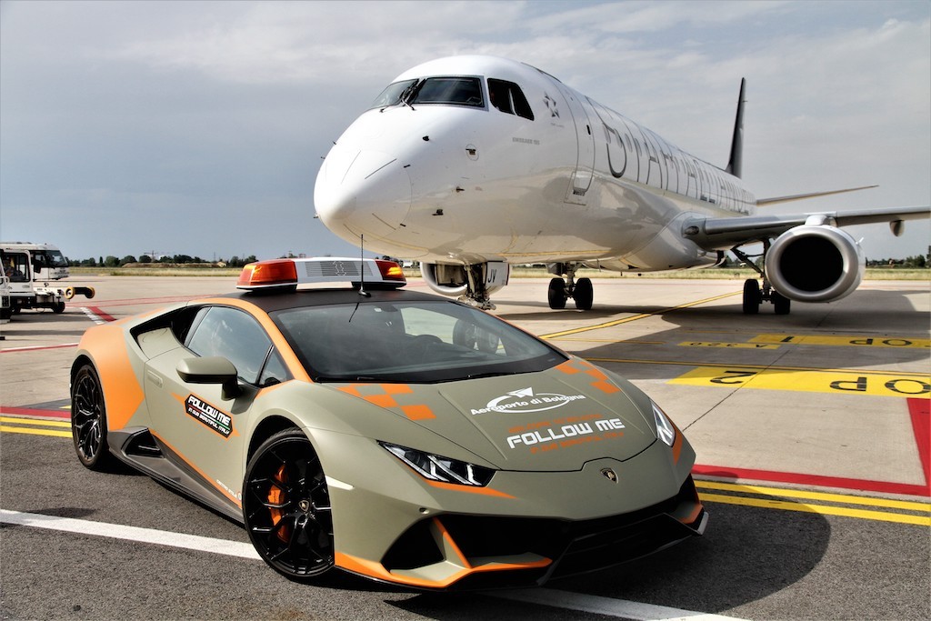 Là niềm mơ ước của người yêu xe, nhưng tại đây Lamborghini Huracan Evo chỉ là công cụ kiếm “miếng cơm manh áo“! ảnh 7