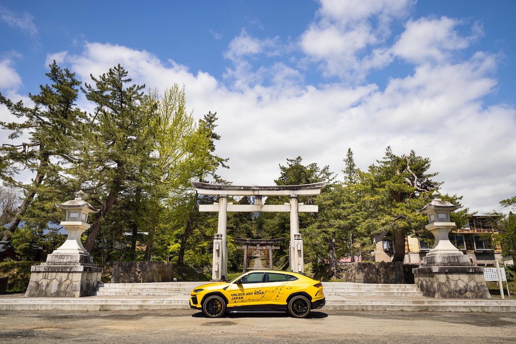 Ai bảo Lamborghini không “phượt” xuyên quốc gia được? Cặp đôi Urus vượt hơn 6.500km xuyên Nhật, ngắm hoa anh đào mùa Xuân ảnh 15