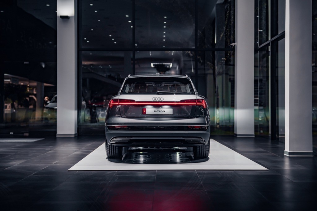 SUV điện Audi e-tron đã trở lại Việt Nam, lần này chính thức mở bán với giá khởi điểm đầy hấp dẫn ảnh 23