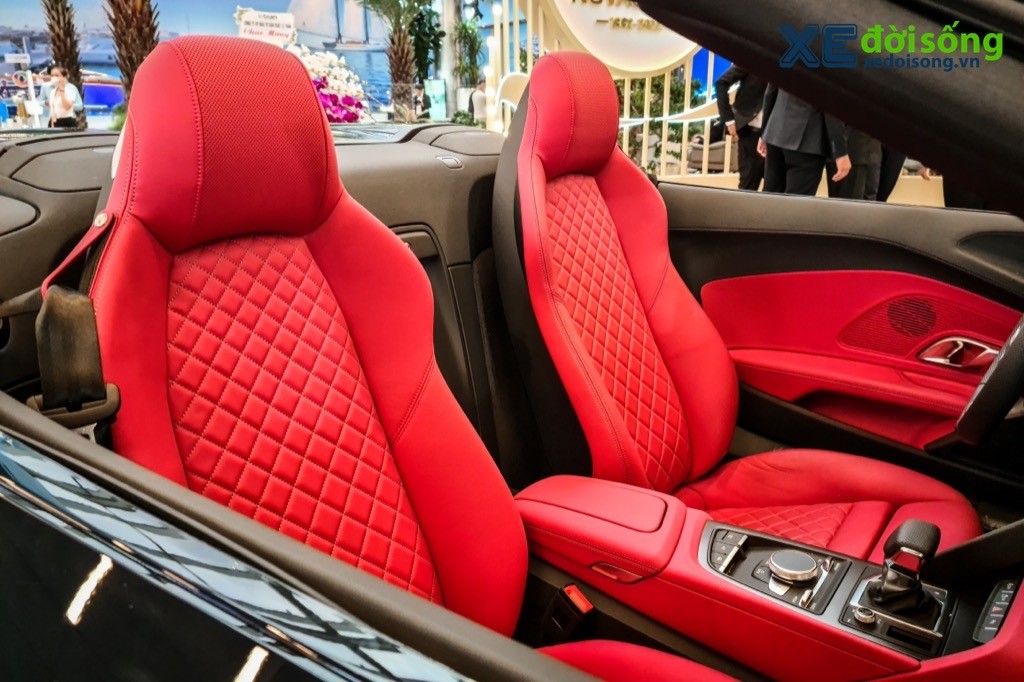 Chi tiết Audi R8 mui trần bản nâng cấp thứ 2 Việt Nam ảnh 6