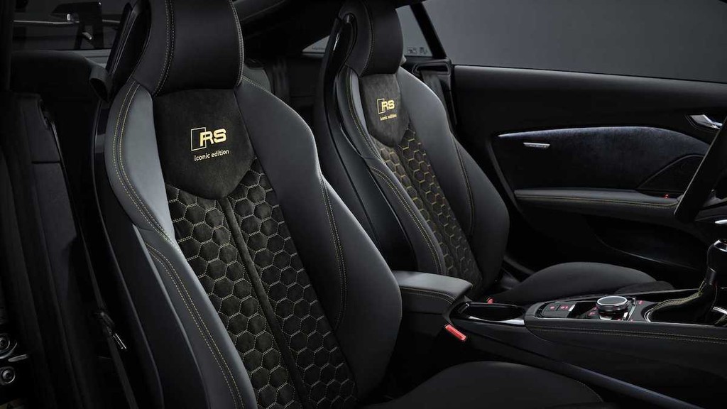 Xe thể thao Audi TT RS Iconic Edition mới, sản xuất giới hạn chỉ 50 chiếc ảnh 6