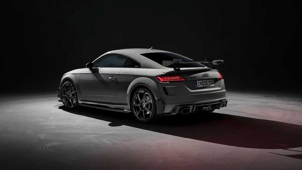 Xe thể thao Audi TT RS Iconic Edition mới, sản xuất giới hạn chỉ 50 chiếc ảnh 3