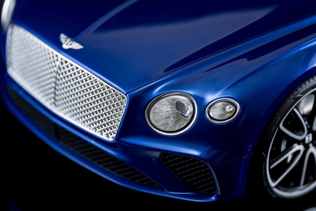 Mê mẩn ngắm nhìn những mô hình tinh xảo như thật của Bentley Continental GT, “té ngửa” khi nhìn mức giá ảnh 2