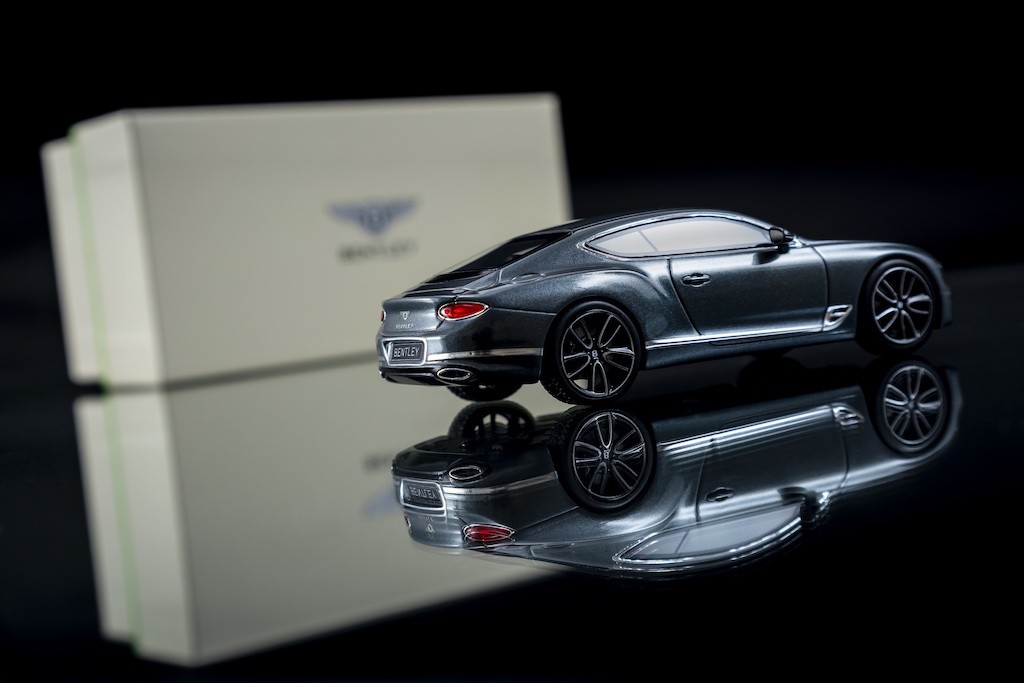 Mê mẩn ngắm nhìn những mô hình tinh xảo như thật của Bentley Continental GT, “té ngửa” khi nhìn mức giá ảnh 9