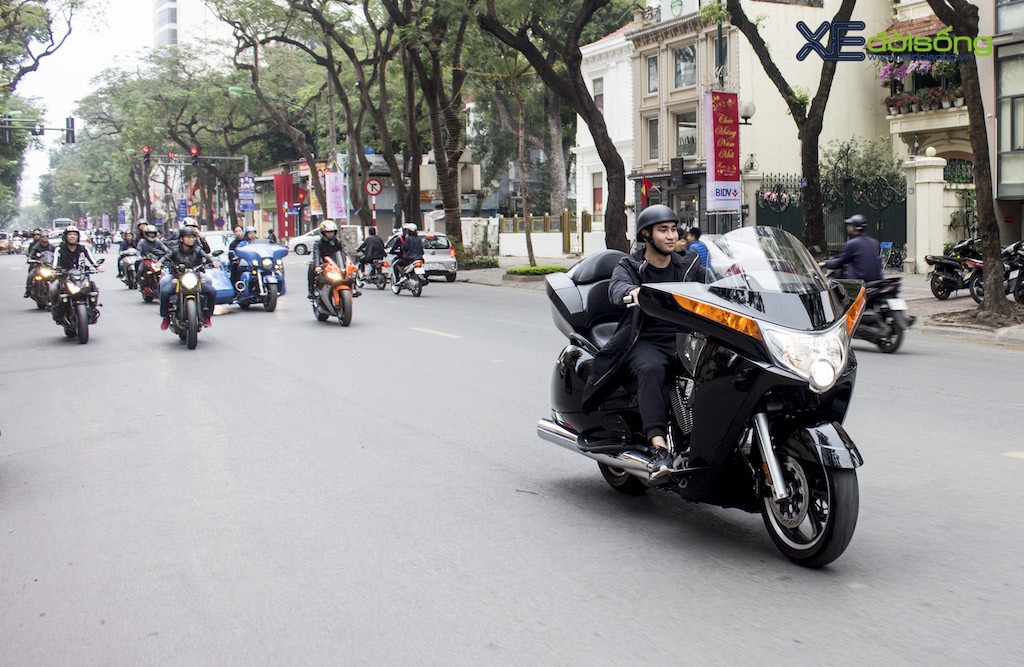 Chùm ảnh: Hàng chục biker Hà Nội đi chơi xuân mùng 3 Tết ảnh 17
