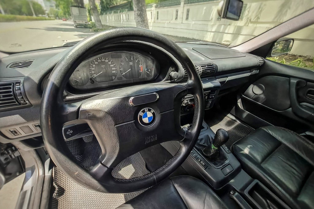 Xe lạ tại Việt Nam: Là BMW 3 series, nhưng là bản “mini” hơn dành cho đô thị ảnh 5