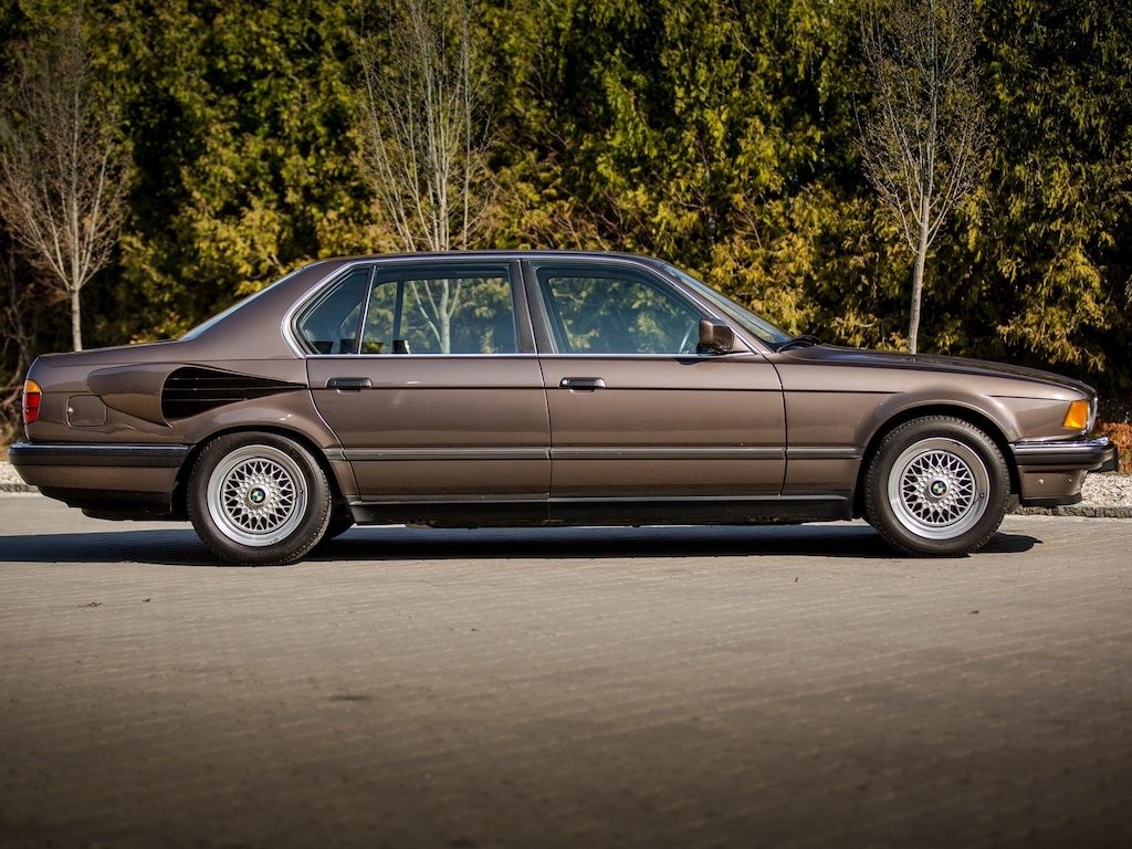 Đã từng có thời BMW định nhồi động cơ “siêu to khổng lồ” này vào 7 Series! ảnh 6