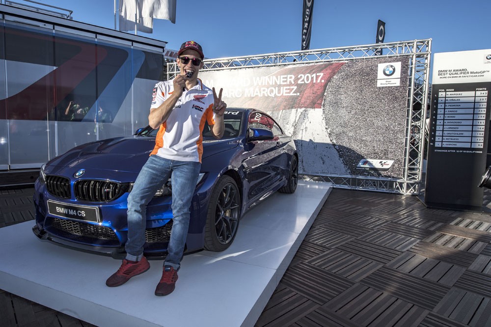 Vô địch MotoGP, Marc Marquez được tặng BMW M4 CS ảnh 5