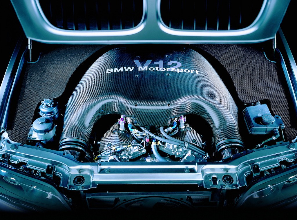 X5 M đã đủ xếp vào hàng siêu SUV, nhưng cách đây hơn 20 năm hoá ra BMW còn tạo ra xe “khủng” hơn! ảnh 5
