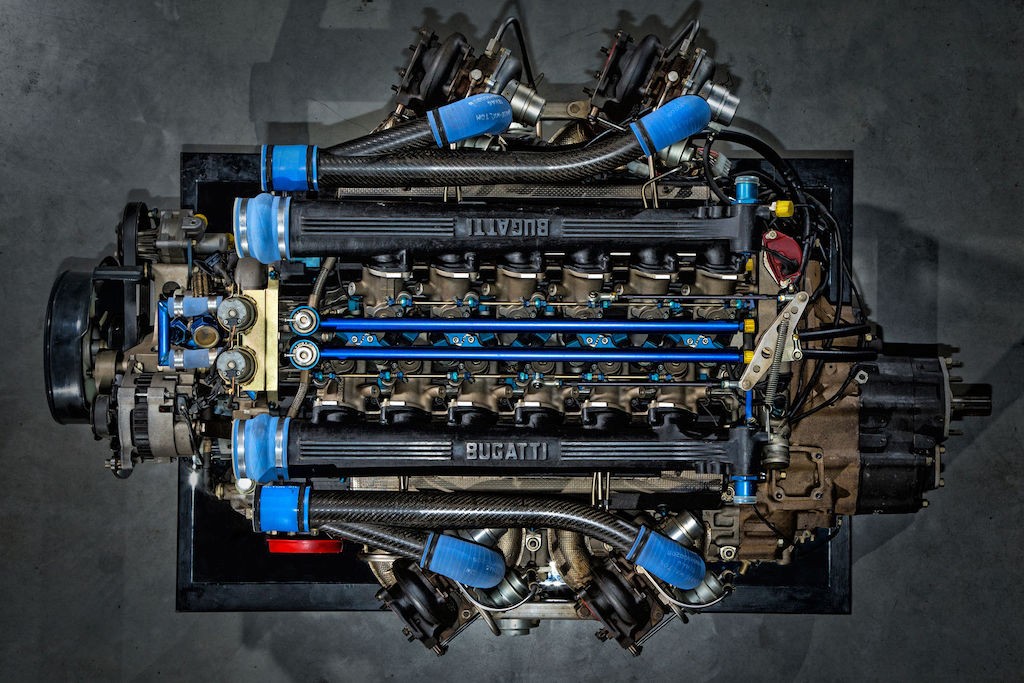 Bugatti EB110 và Chiron – Sự tương quan giữa quá khứ và tương lai ảnh 2