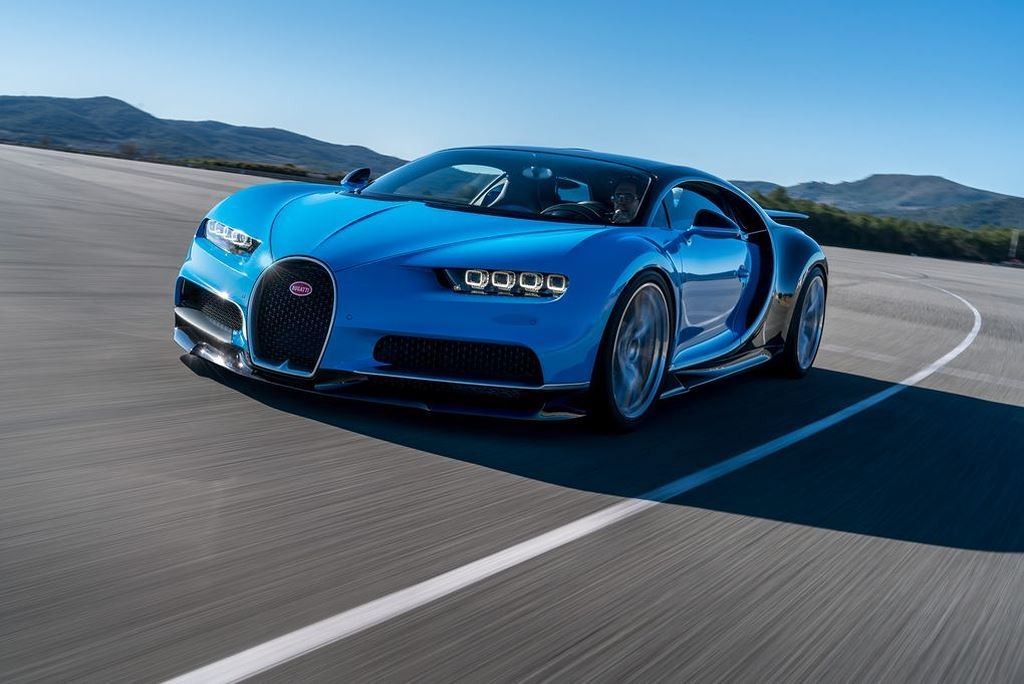 Bugatti EB110 và Chiron – Sự tương quan giữa quá khứ và tương lai ảnh 7