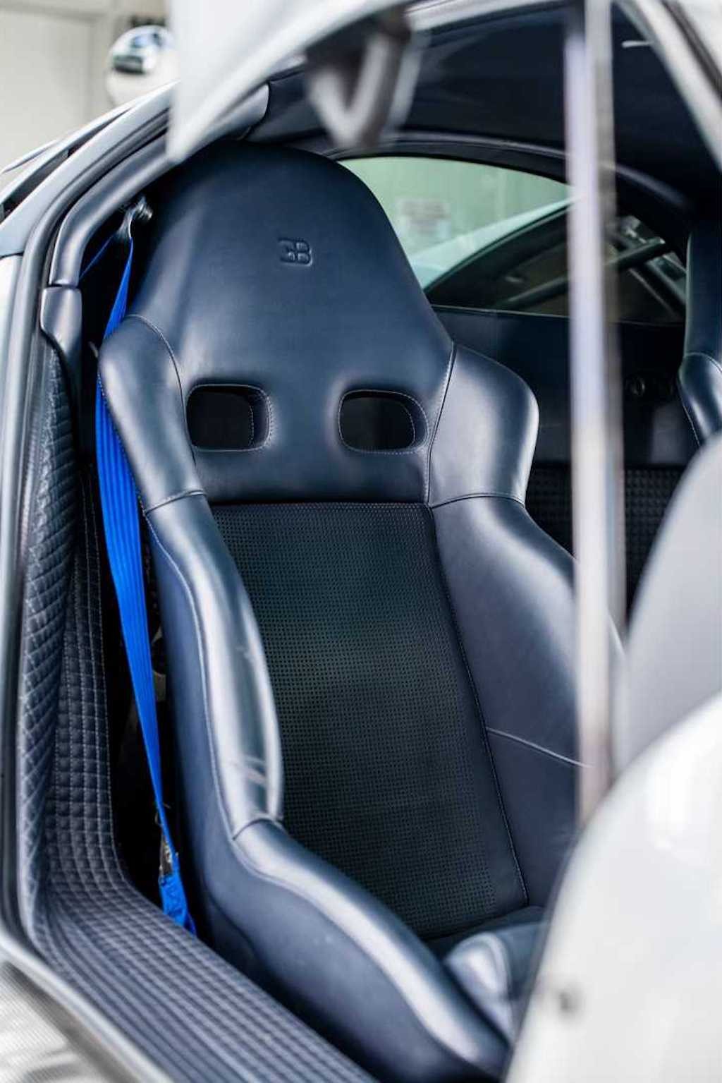 Siêu phẩm Bugatti Centodieci độc nhất Thế giới “tìm về cội nguồn”, so dáng cùng tiền nhiệm EB110SS đặc biệt không kém ảnh 21