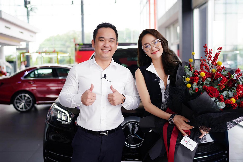 Ca sĩ Diễn viên Minh Hằng tậu SUV lớn Mercedes GLS 450 giá 5 tỷ, đợi 6 tháng để nhận xe ảnh 2