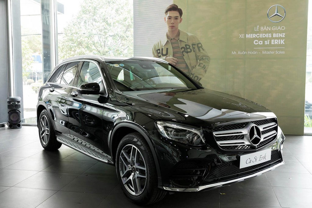 Sau tất cả, ca sĩ ERIK chọn mua Mercedes GLC 300 hơn 2 tỷ, không kém cạnh các 