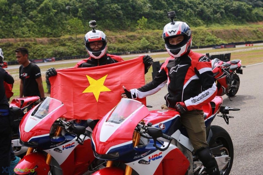 Biker Việt trải nghiệm siêu mô tô Honda RC213V-S trị giá hàng tỉ đồng ảnh 7