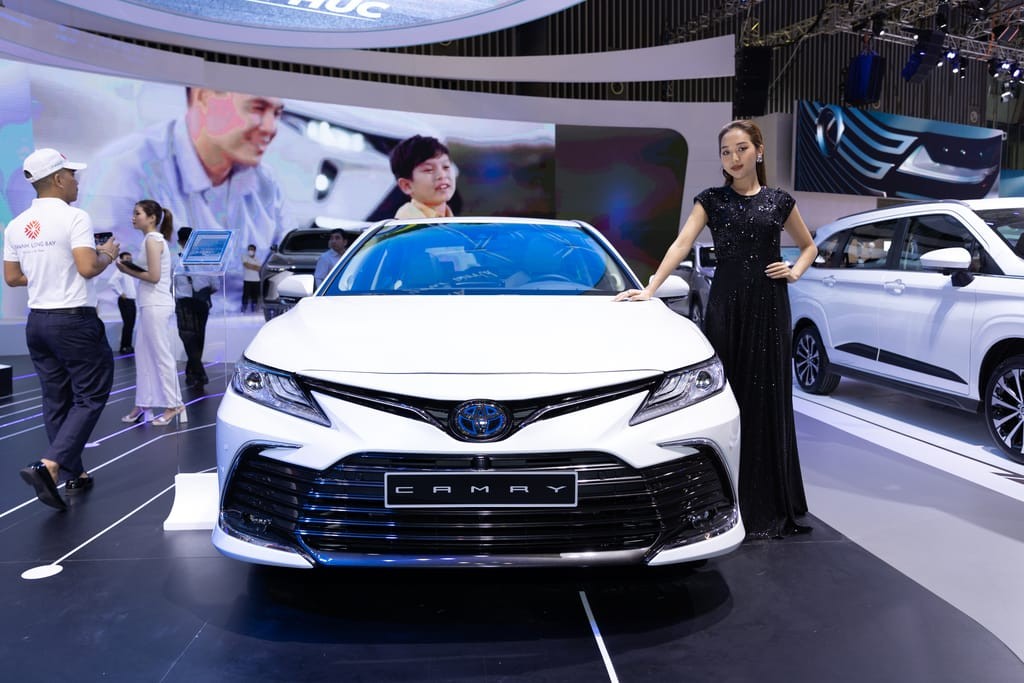 Ngoài bZ4X là tâm điểm, Toyota cũng thể hiện sự chuyển mình tại Triển lãm Ô tô Việt Nam 2022 ảnh 5