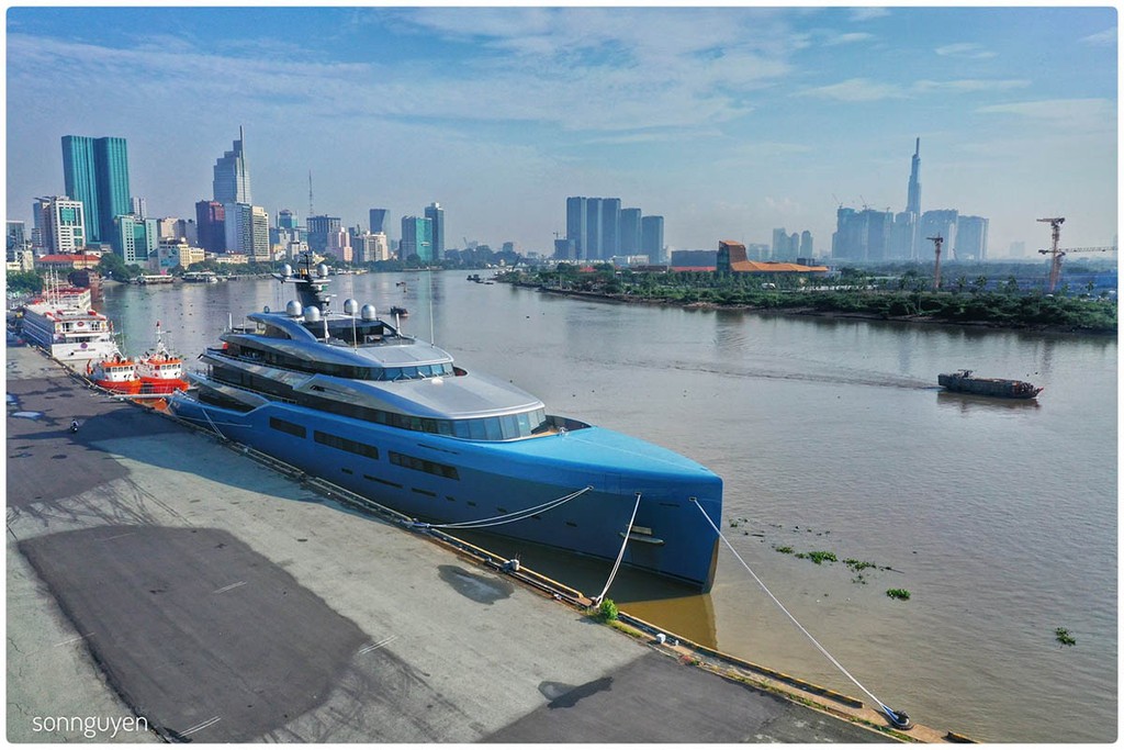 Tìm hiểu siêu du thuyền 98m AVIVA 150 triệu USD cập cảng Sài Gòn ảnh 1
