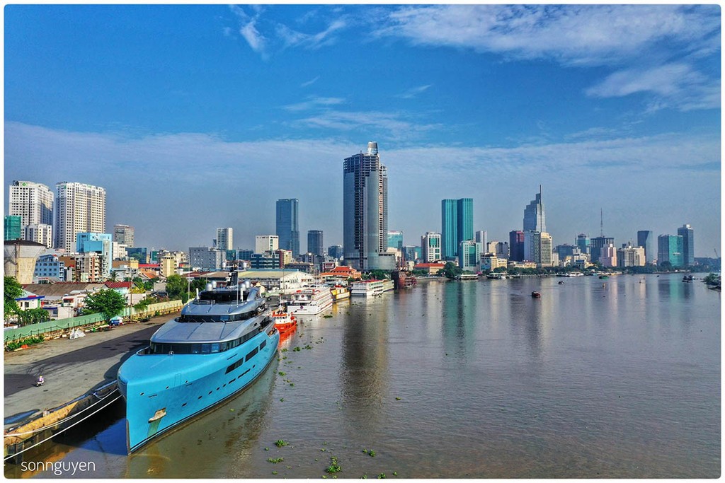 Tìm hiểu siêu du thuyền 98m AVIVA 150 triệu USD cập cảng Sài Gòn ảnh 9