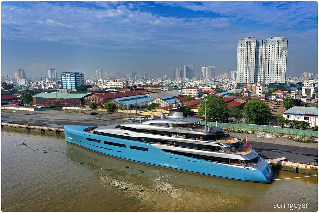 Tìm hiểu siêu du thuyền 98m AVIVA 150 triệu USD cập cảng Sài Gòn ảnh 11