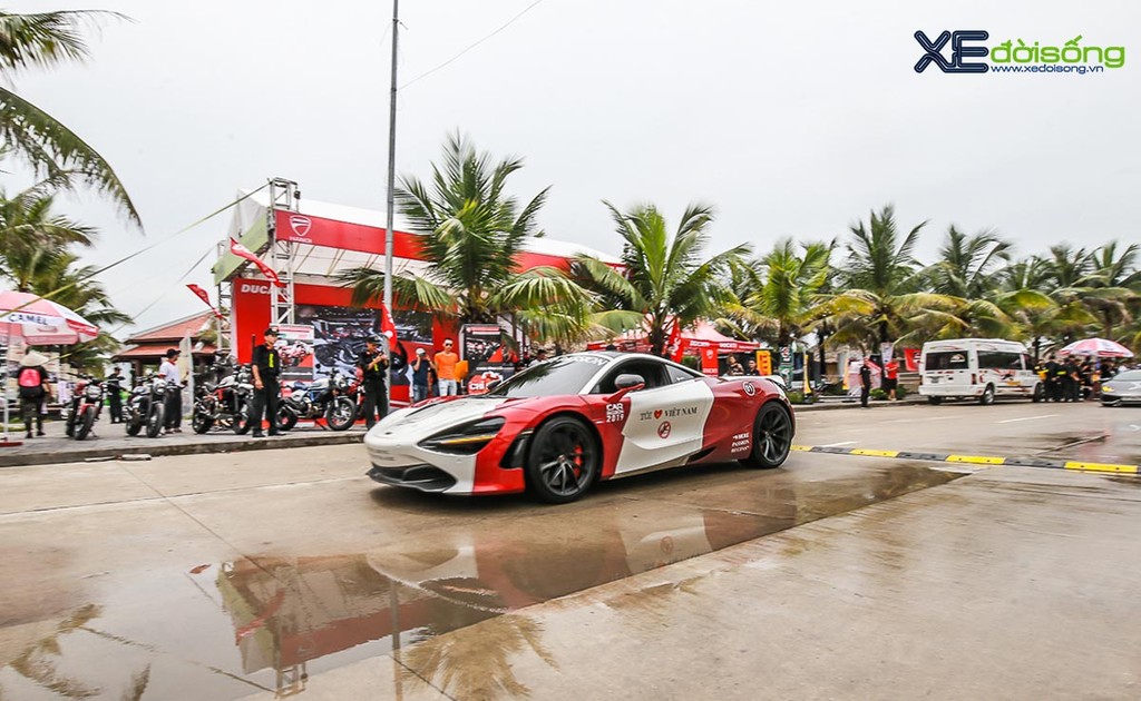 Cận cảnh đoàn siêu xe Car Passion 2019 tại Tuần Châu, Hạ Long ảnh 11