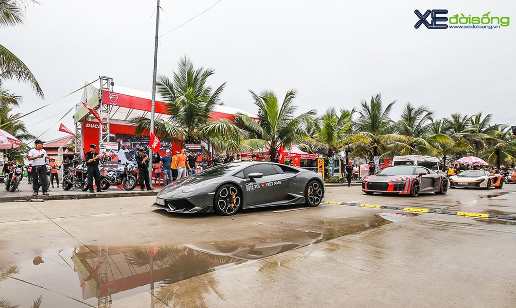 Cận cảnh đoàn siêu xe Car Passion 2019 tại Tuần Châu, Hạ Long ảnh 12