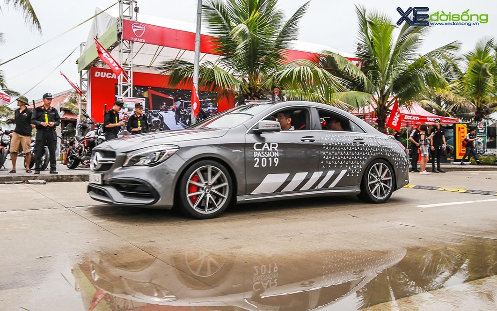 Cận cảnh đoàn siêu xe Car Passion 2019 tại Tuần Châu, Hạ Long ảnh 28