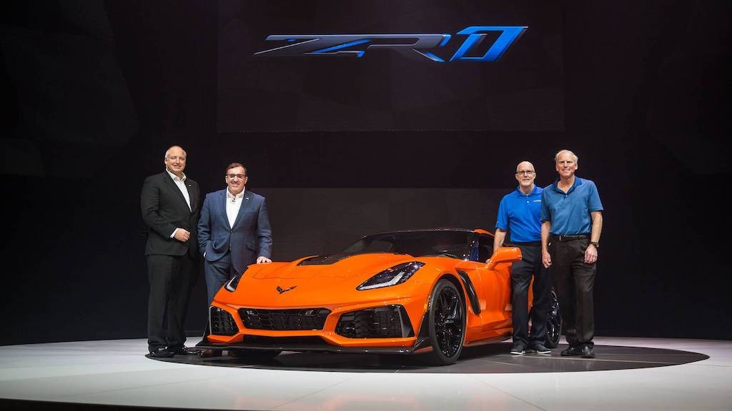 “Sốc” với giá 21 tỷ của siêu xe Chevrolet Corvette ZR1 ảnh 1