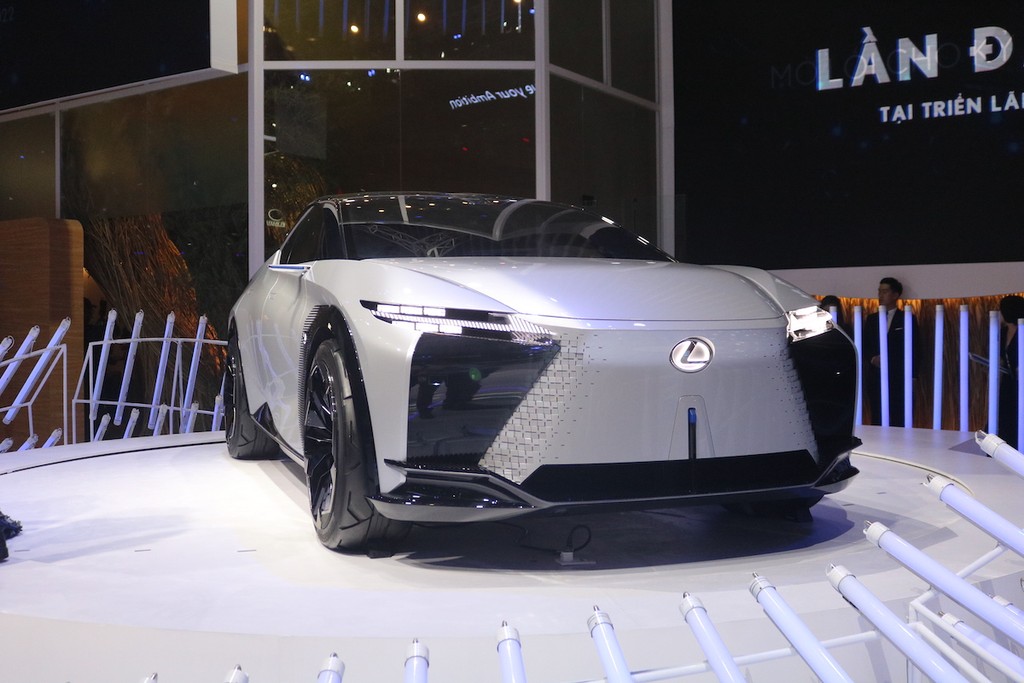 Lexus Việt Nam trưng bày xe concept LF-Z Electrified  đậm chất tương lai ảnh 1