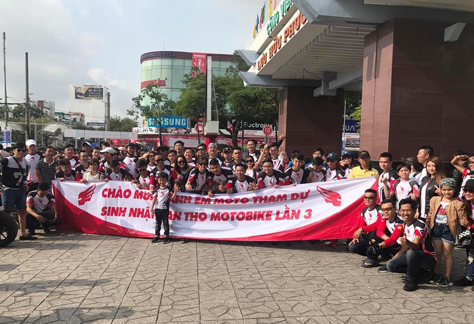 Hàng trăm mô tô PKL diễu hành mừng Hội Cần Thơ MotoBike sinh nhật lần 3 ảnh 2