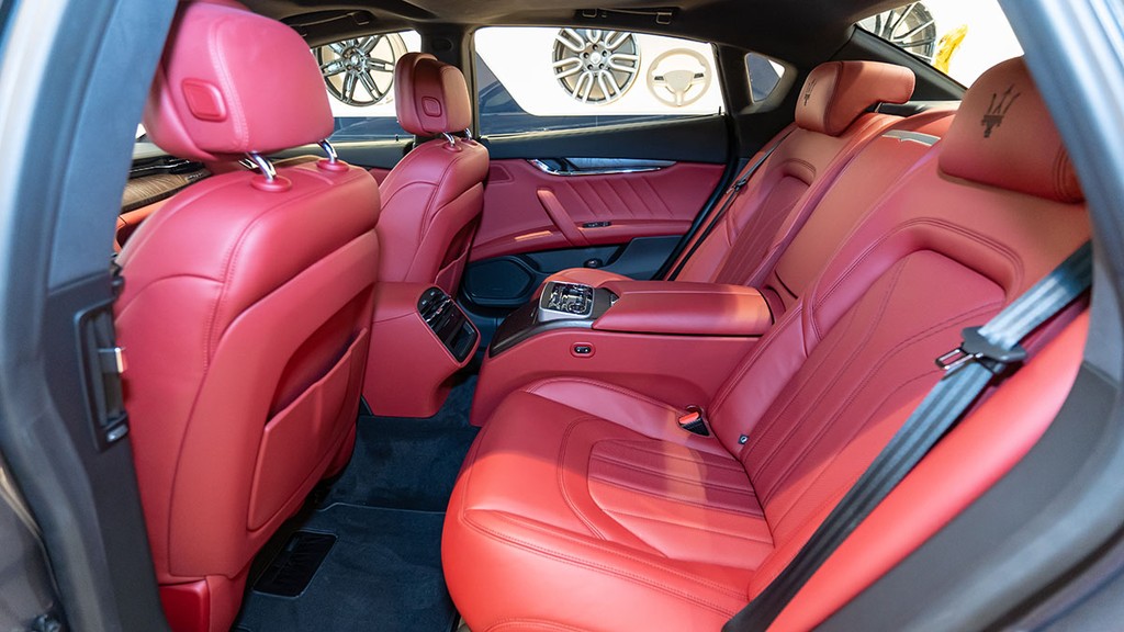 Diễn viên Trần Bảo Sơn tậu Maserati Quattroporte giá gần 9 tỷ đồng ảnh 10