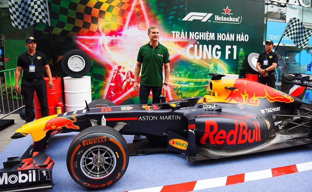 Tay đua F1 David Coulthard đến Việt Nam trình diễn xe đua Công thức 1 ảnh 1