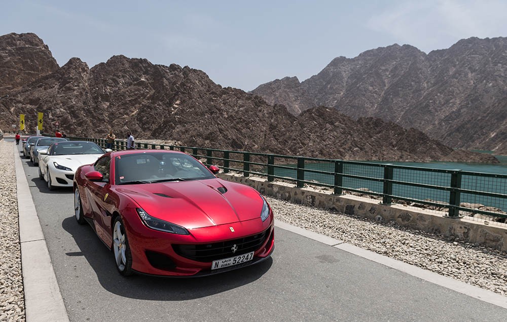 Trải nghiệm siêu xe mui trần Ferrari Portofino ở Trung Đông ảnh 10