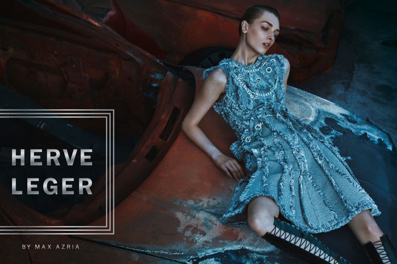 Herve Leger biến bãi rác xe hơi thành sàn diễn thời trang ấn tượng ảnh 4