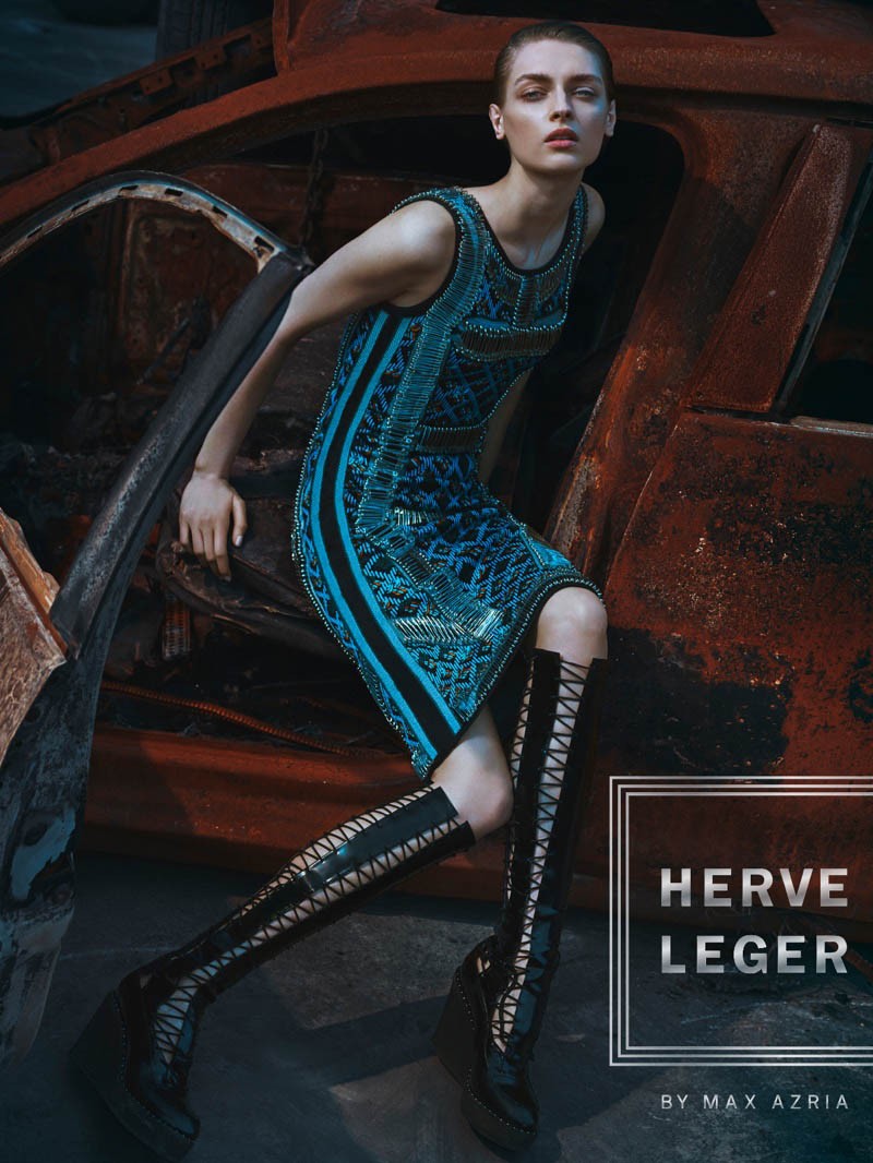 Herve Leger biến bãi rác xe hơi thành sàn diễn thời trang ấn tượng ảnh 6