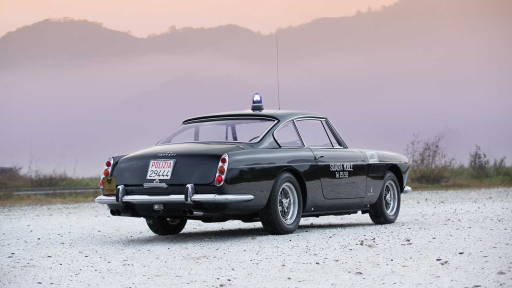 “Chất chơi” như cảnh sát Ý: gần 60 năm trước đã chạy siêu xe Ferrari săn đuổi tội phạm! ảnh 12