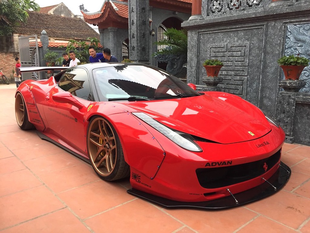 Cặp đôi Ferrari độ “khủng” nhất Việt Nam tái xuất trên “đường làng”, nổi bật bởi ngoại thất nâng cấp tiền tỷ ảnh 3
