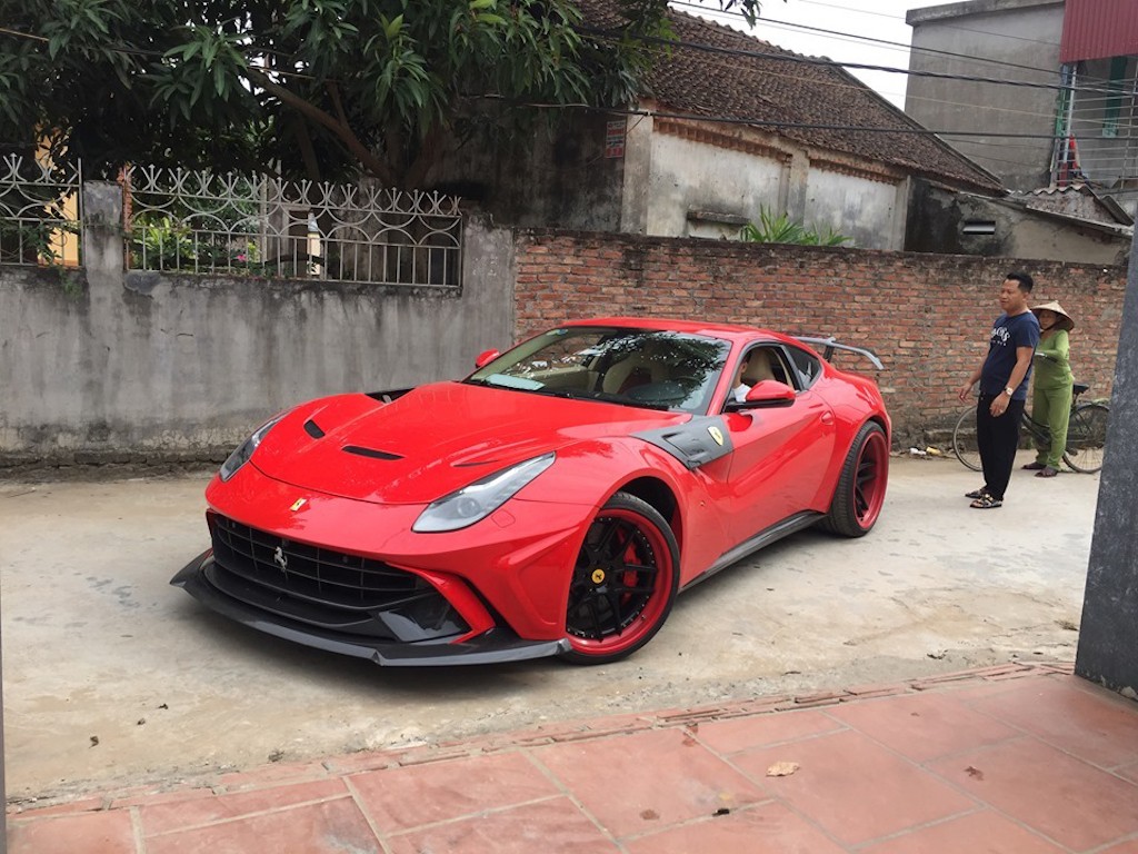 Cặp đôi Ferrari độ “khủng” nhất Việt Nam tái xuất trên “đường làng”, nổi bật bởi ngoại thất nâng cấp tiền tỷ ảnh 5