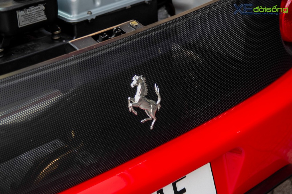 Soi chi tiết Ferrari 360 Spider - một trong những siêu xe đầu tiên có mặt tại Việt Nam ảnh 12
