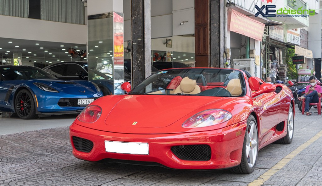 Soi chi tiết Ferrari 360 Spider - một trong những siêu xe đầu tiên có mặt tại Việt Nam ảnh 1