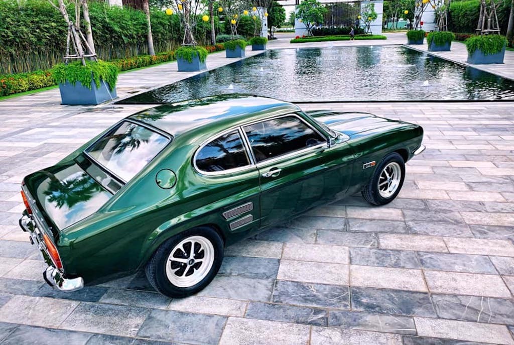 Ngắm nhìn xe cổ Ford Capri “hàng hiếm” khoe dáng đẹp lung linh giữa lòng Sài Gòn ảnh 7